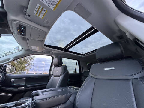 2025 Ford Expedition Platinum