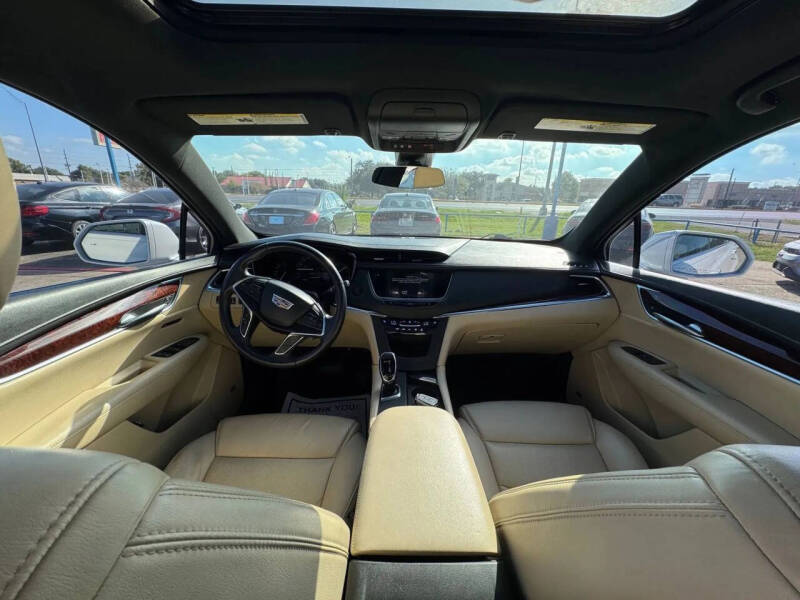 2018 Cadillac XT5 Luxury