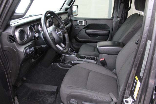 2022 Jeep Gladiator Willys