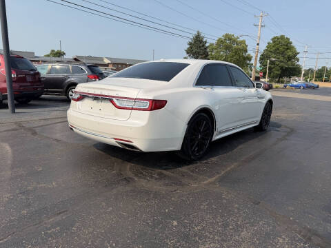 2017 Lincoln Continental Select