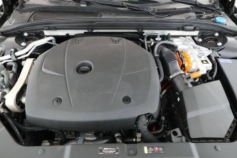 2022 Volvo S60 Recharge T8 R-Design Black Edition