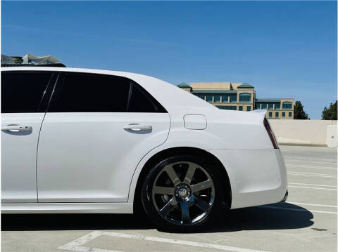 2014 Chrysler 300 SRT8