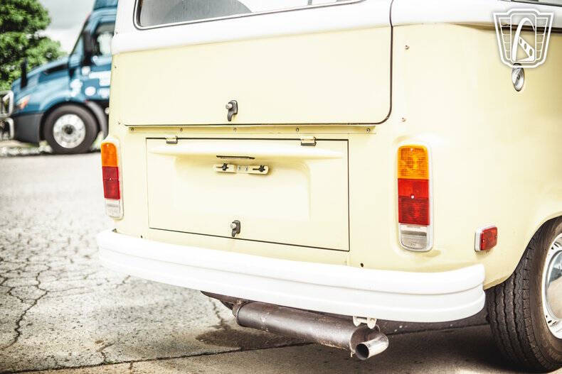 1975 Volkswagen Bus