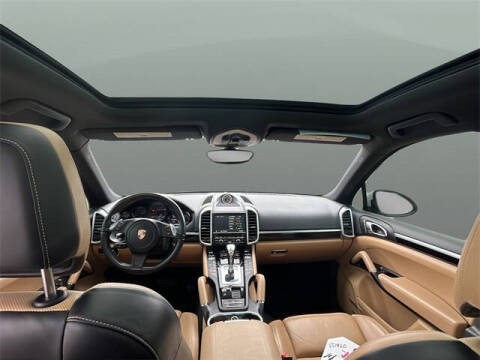 2014 Porsche Cayenne Platinum