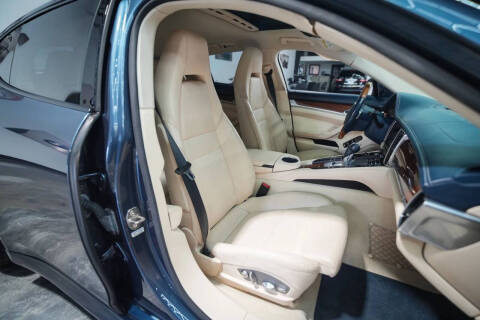 2011 Porsche Panamera