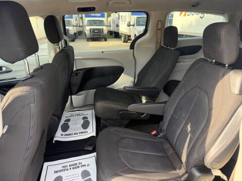 2020 Chrysler Pacifica Touring
