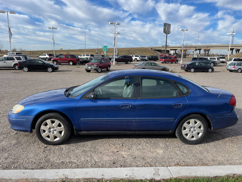2003 Ford Taurus for sale at GILES & JOHNSON AUTOMART in Idaho Falls ID