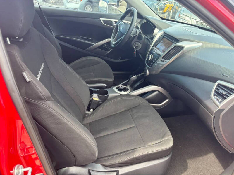 2016 Hyundai Veloster