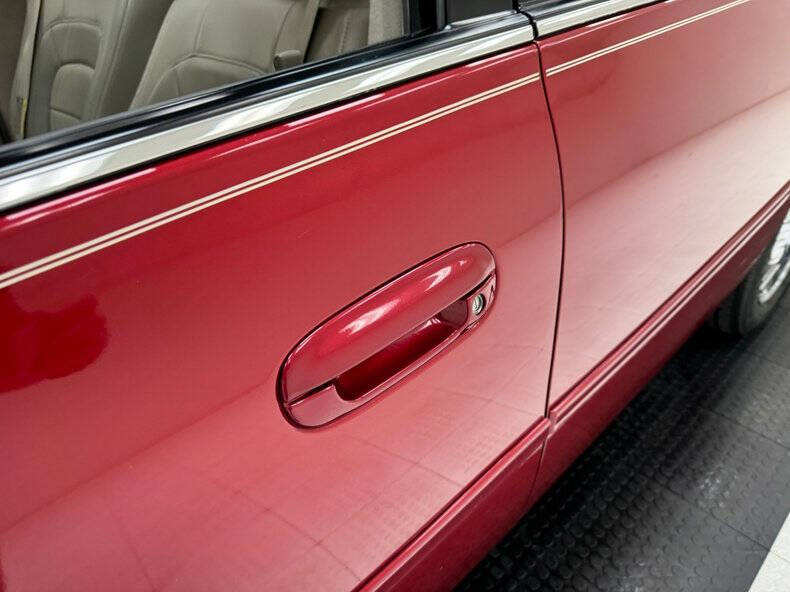 2004 Cadillac DeVille