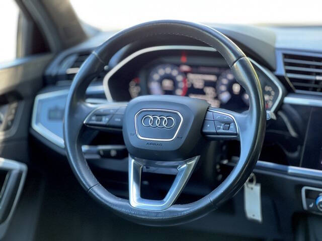 2021 Audi Q3 quattro Premium 40 TFSI