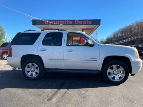 2010 GMC Yukon for sale at Dynamite Deals LLC in Arnold MO