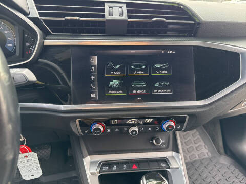 2019 Audi Q3 quattro Premium 45 TFSI