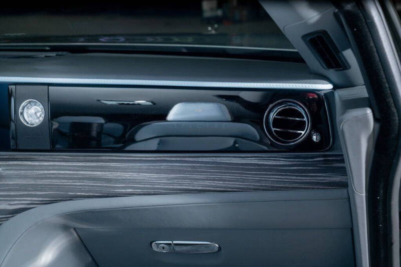2024 Rolls-Royce Spectre