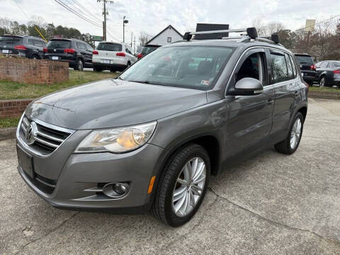 2011 Volkswagen Tiguan for sale at Car Online in Roswell GA