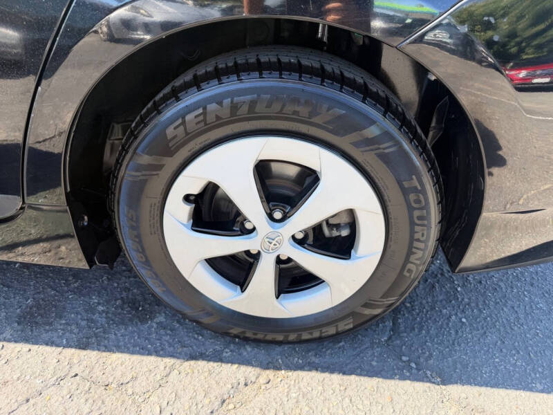 2012 Toyota Prius Two