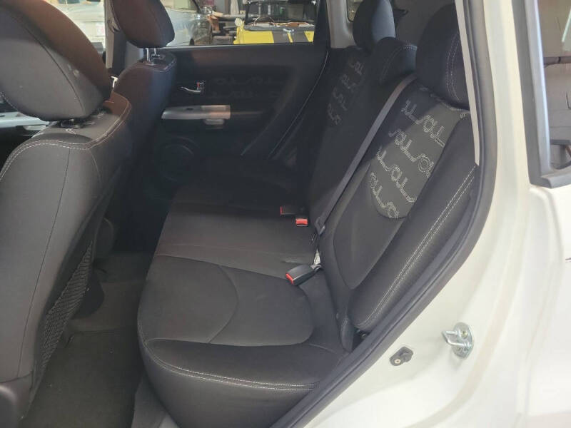 2012 Kia Soul +