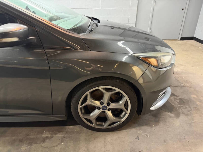 2017 Ford Focus ST