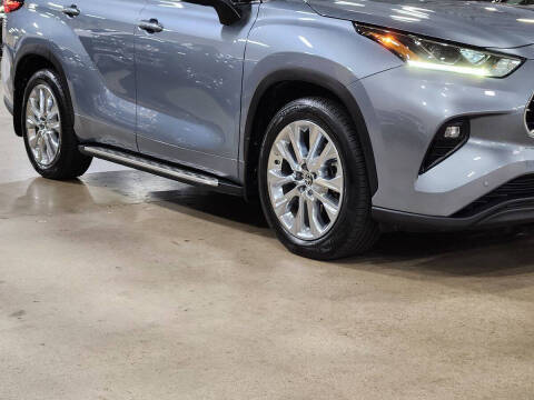 2022 Toyota Highlander Limited