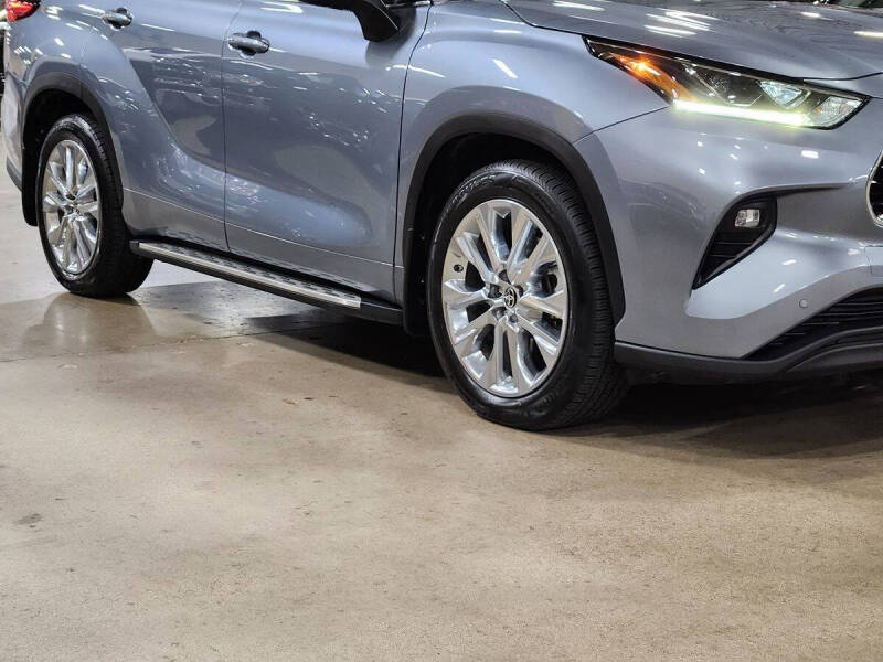 2022 Toyota Highlander Limited