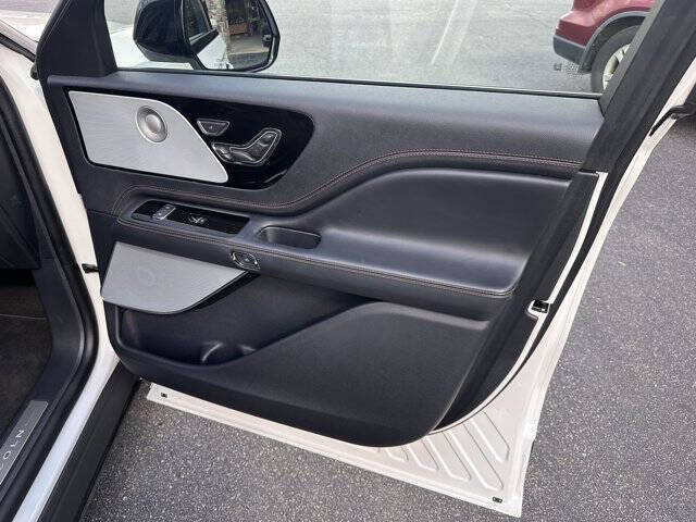 2025 Lincoln Aviator Black Label