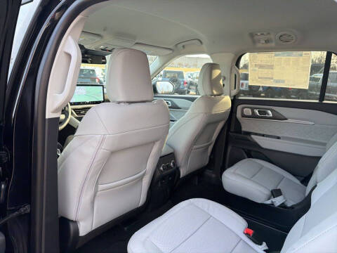 2026 Ford Explorer Platinum