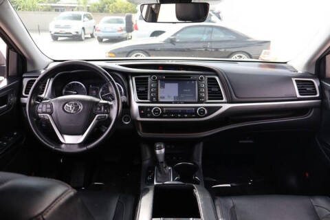 2017 Toyota Highlander