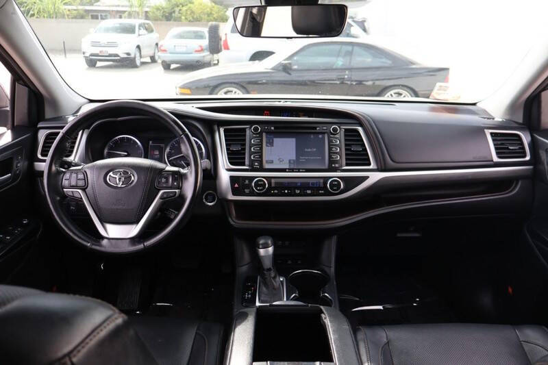 2017 Toyota Highlander