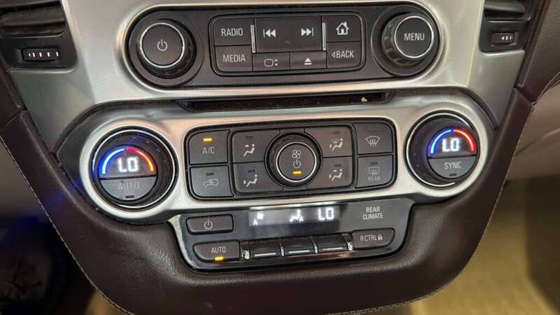 2016 Chevrolet Suburban LS