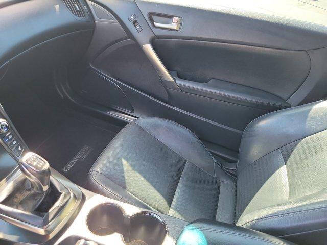 2013 Hyundai Genesis Coupe 3.8 Track