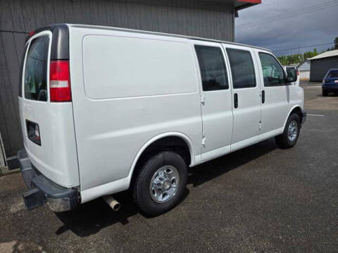 2020 GMC Savana 2500