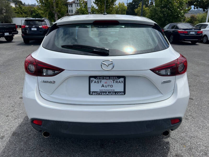 2016 Mazda MAZDA3 i Touring