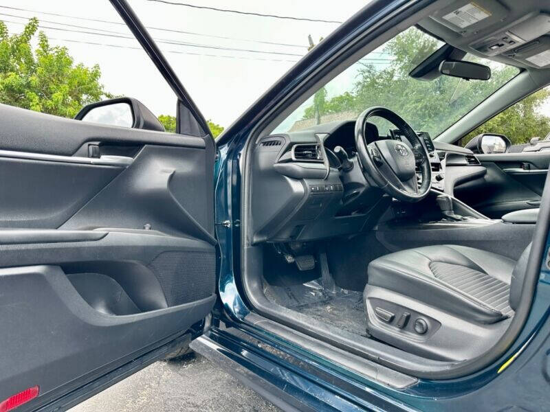2021 Toyota Camry Sedan - $27,995