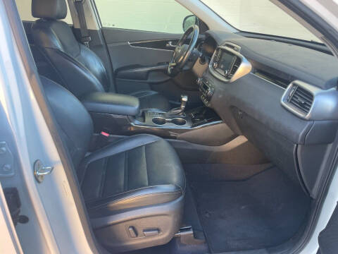 2019 Kia Sorento EX V6