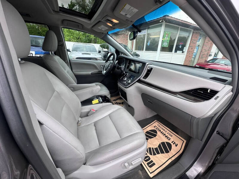 2017 Toyota Sienna