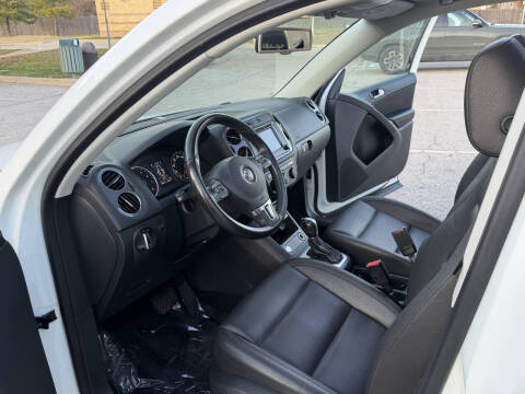 2017 Volkswagen Tiguan 2.0T Wolfsburg Edition 4Motion