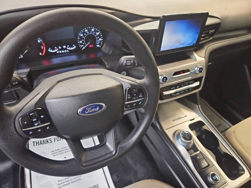 2022 Ford Explorer