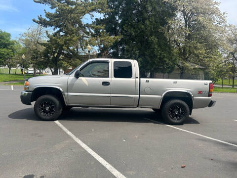 2004 GMC Sierra 1500 for sale at TONY'S AUTO WORLD in Portland OR