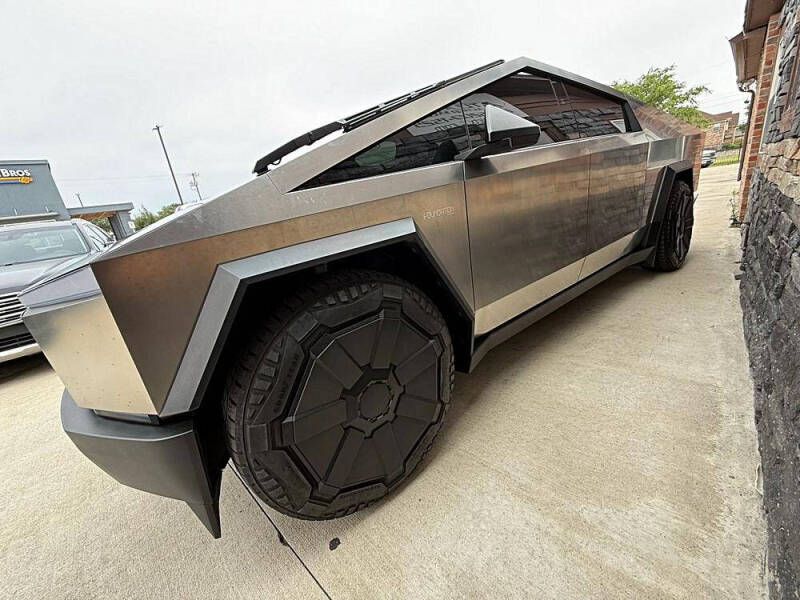 2024 Tesla Cybertruck