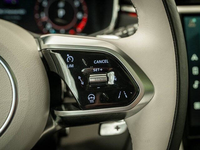 2025 Jaguar F-PACE P250 R-Dynamic S