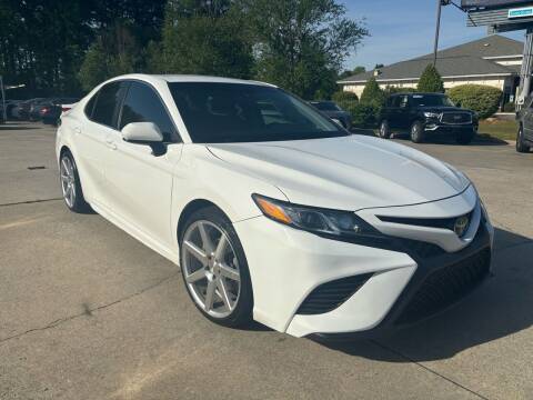 2018 Toyota Camry for sale at Smithfield Auto Center LLC in Smithfield NC