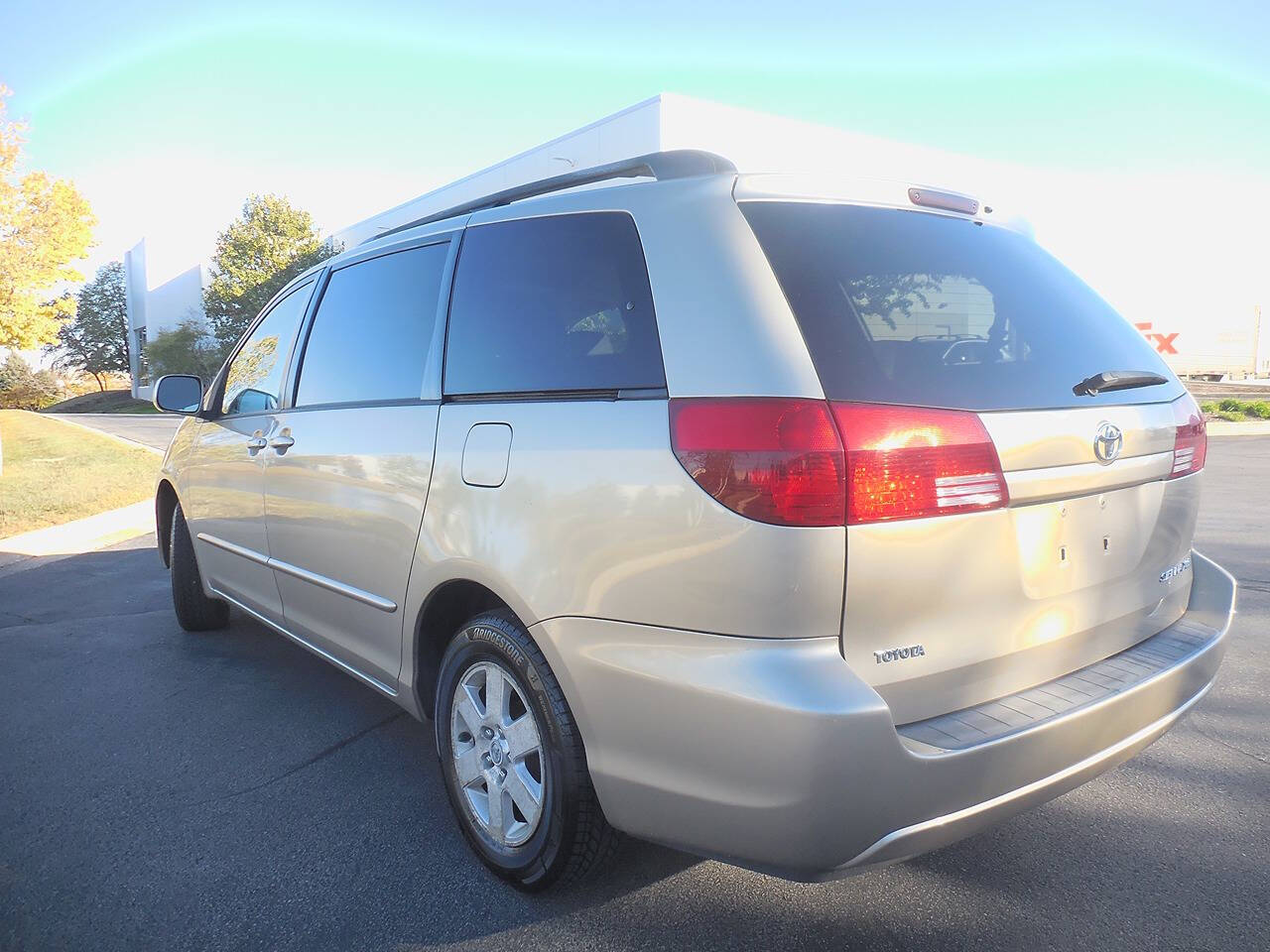 2004 Toyota Sienna for sale at Genuine Motors in Schaumburg, IL