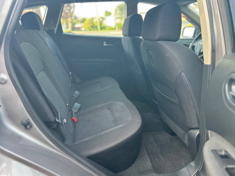 2014 Nissan Rogue Select S