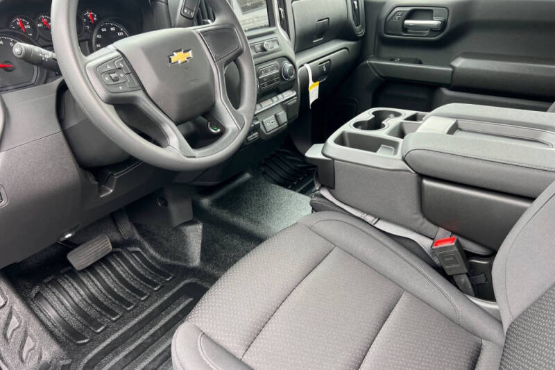 2025 Chevrolet Silverado 1500 Work Truck