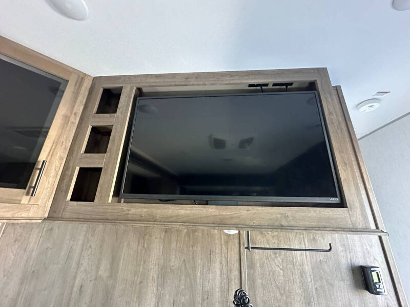 2022 Forest River Vengeance Rogue 26VKS