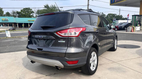 2015 Ford Escape SE