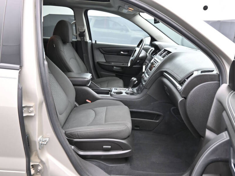 2016 GMC Acadia SLE-2