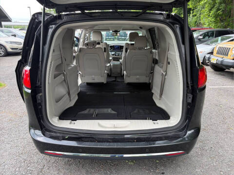 2018 Chrysler Pacifica Touring L Plus