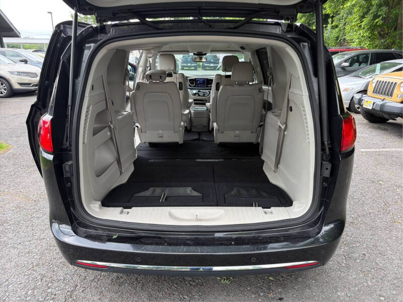2018 Chrysler Pacifica Touring L Plus
