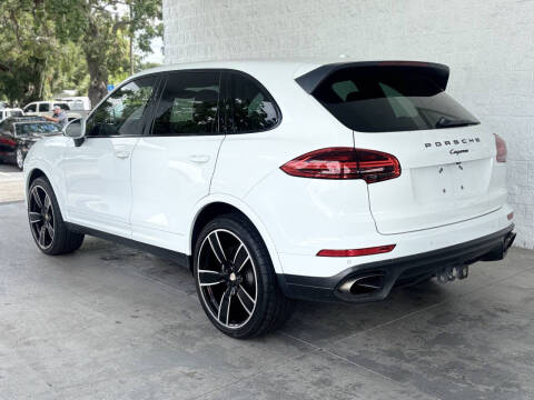 2017 Porsche Cayenne Platinum Edition