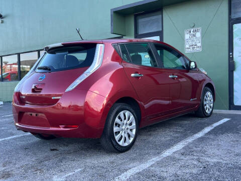 2015 Nissan LEAF SV